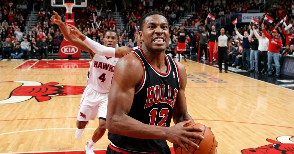 bulls-outslast-hawks-back-to-back-nailbiters-1-1766551270