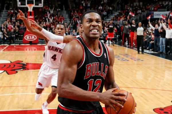 bulls-outslast-hawks-back-to-back-nailbiters-1-1766551270