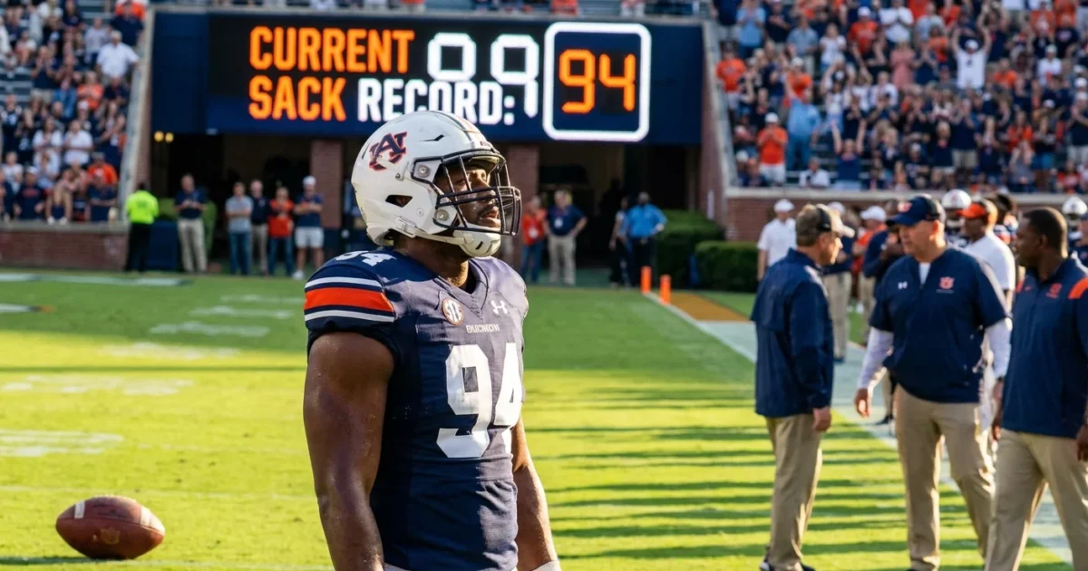 garrett-eyes-nfl-singleseason-sack-record-1-1766956210