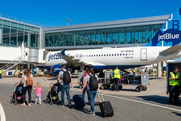 jetblue-ends-japan-airlines-tie-matters-1-1766766833