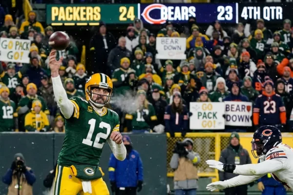 packers-bears-thriller-nfc-north-heats-1-1765183646