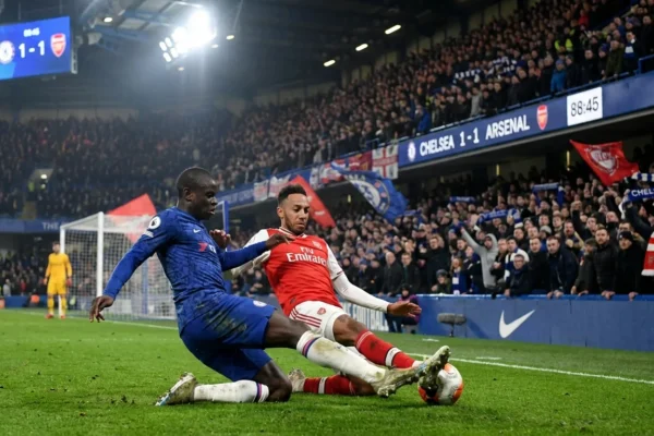 arsenal-edge-chelsea-snchez-blunders-1-1768435711