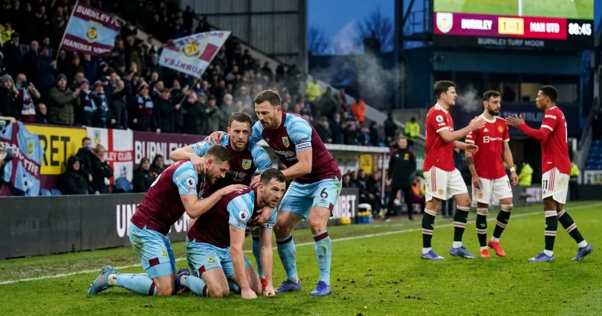 burnley-vs-man-united-team-news-stakes-1-1767816700