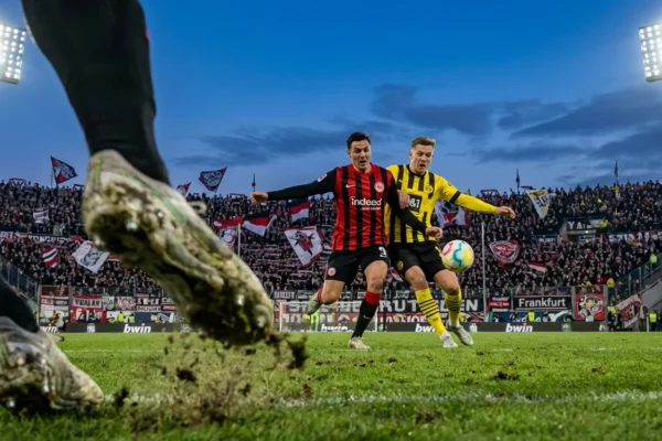 cagey-frankfurtdortmund-halftime-stalemate-changes-1-1767993313