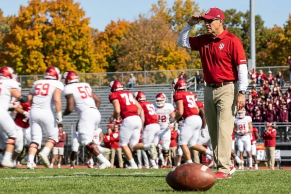 cignetti-trending-rose-bowl-1-1767368863