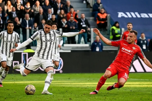 mckennie-shines-juventus-rout-cremonese-1-1768257716