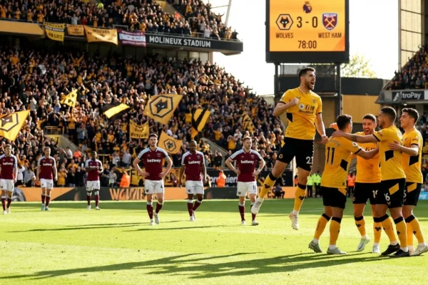 wolves-3-0-west-ham-live-shock-scoreline-1-1767458491