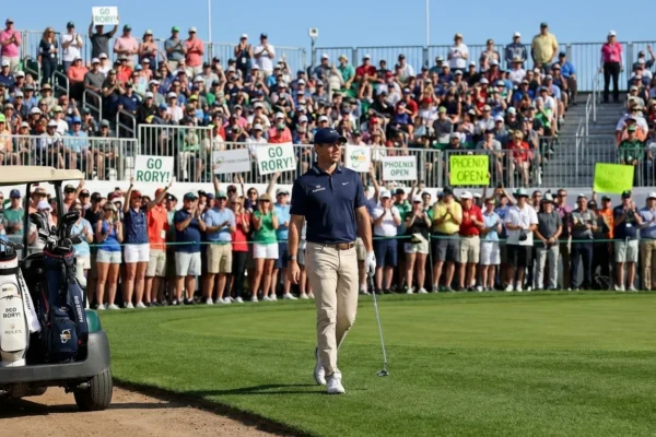 gotterup-leads-world-1-stumbles-1-1770340444