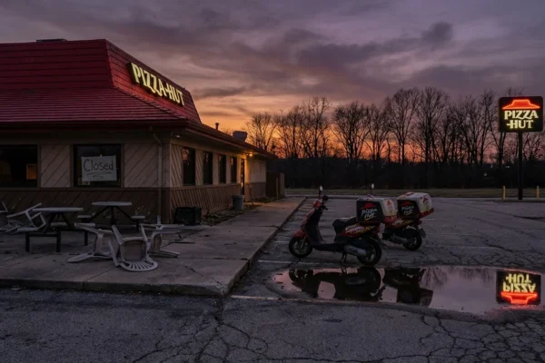 pizza-hut-close-250-us-stores-1-1770271497